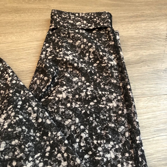 Limited Edition Lululemon Shimmer Jogger - Picture 8 of 15